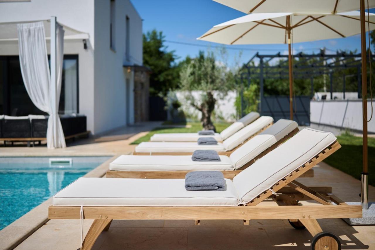 Villa Pura Vida With Pool And Whirlpool Near Umag Materada Eksteriør bilde